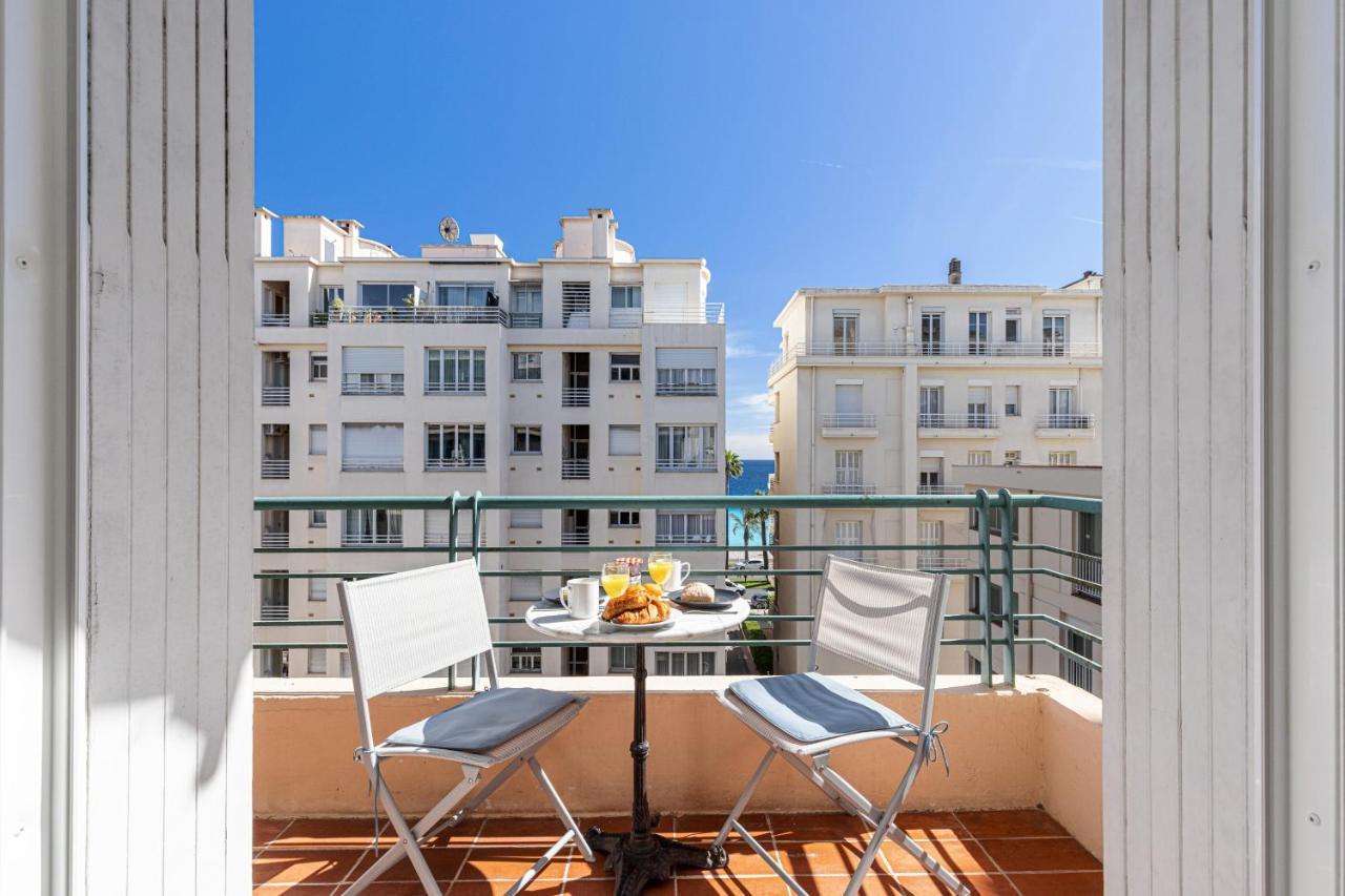 The Place To Be In Nizza Esterno foto